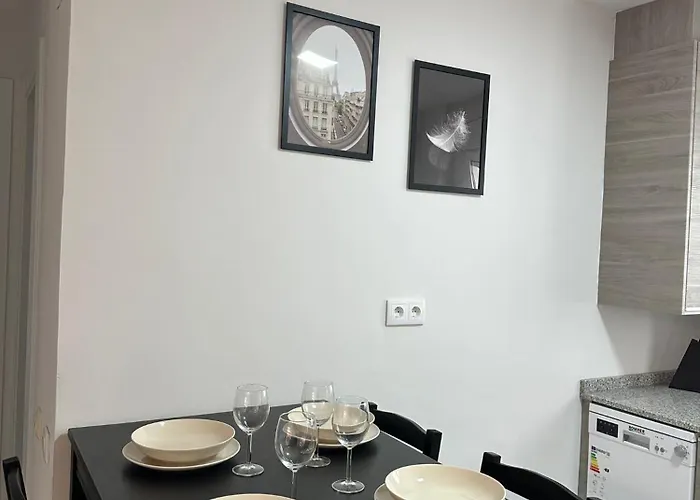 Cozy Flat 5 Mins From The Gijón