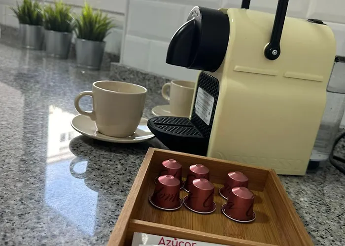 Cozy Flat 5 Mins From The