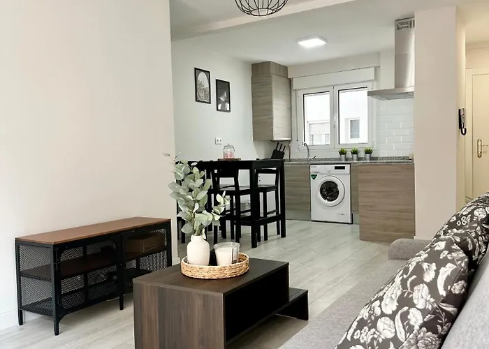 Lejlighed Cozy Flat 5 Mins From The Gijón